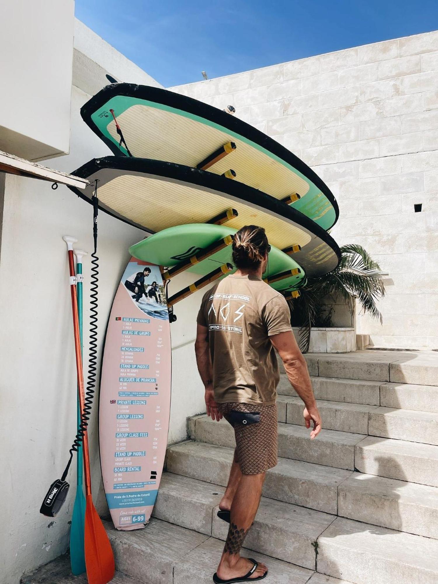Turismo Do Seculo Hotel เอสตอริล ภายนอก รูปภาพ Surf storage rack