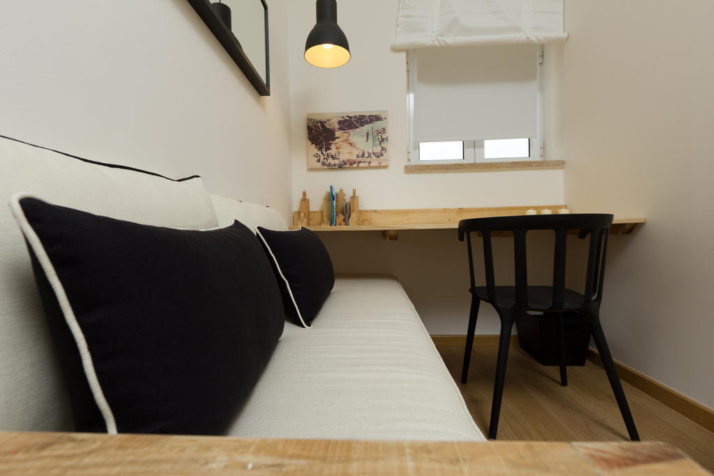 Turismo Do Seculo Hotel เอสตอริล ห้อง รูปภาพ A room at the hostel