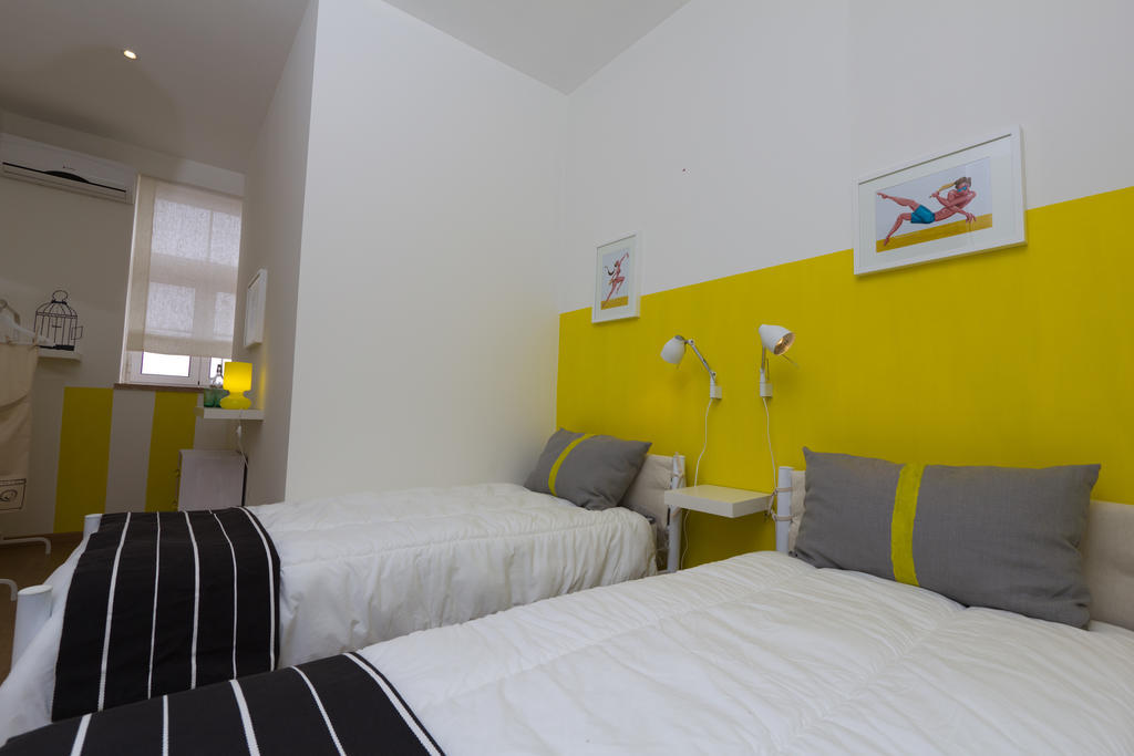 Turismo Do Seculo Hotel เอสตอริล ห้อง รูปภาพ A room at the hotel