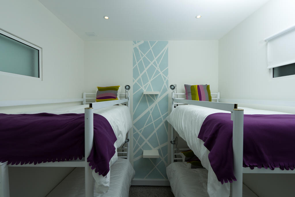 Turismo Do Seculo Hotel เอสตอริล ห้อง รูปภาพ A room at the new hostel